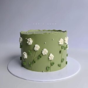 green-polka-celebration-cake