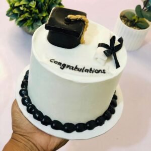 black-white-elegance-cake